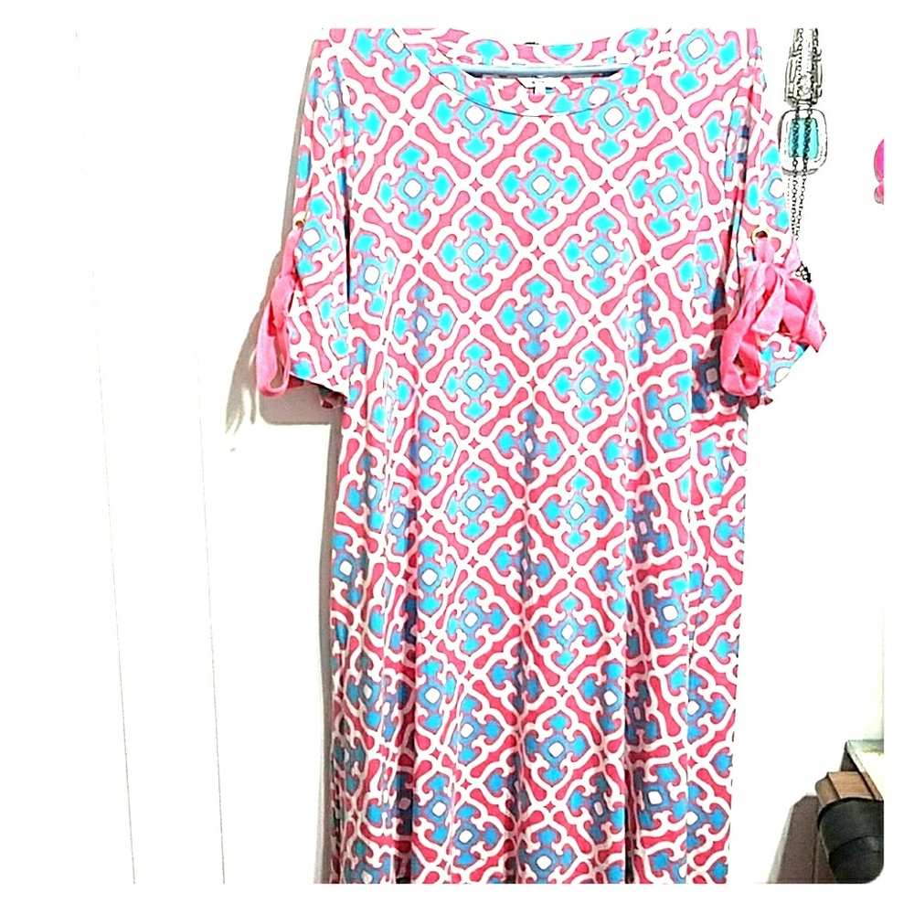 Crown and Ivy dress